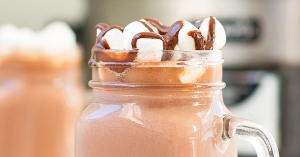 Easy Crockpot Hot Chocolate: The Perfect Party Drink Recipe
